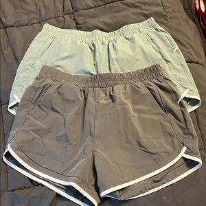 Black and Green Athletic Shorts Lightweight Elastic Waist